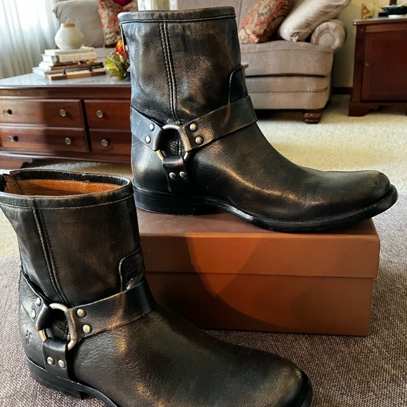 ❤️ EUC Frye Brown Leather Short Zip Boot 7.5 - Picture 3 of 8
